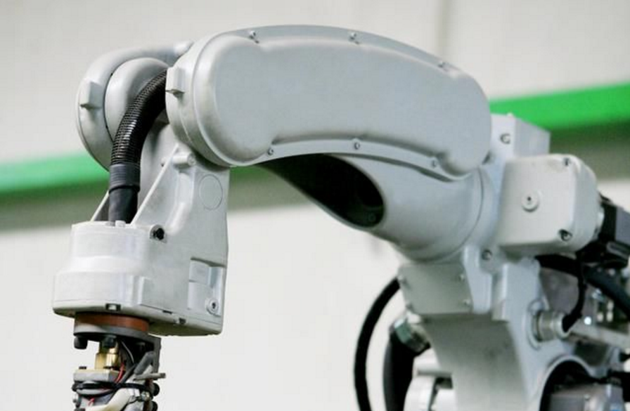 焊接机器人与激光焊技术优势大比拼